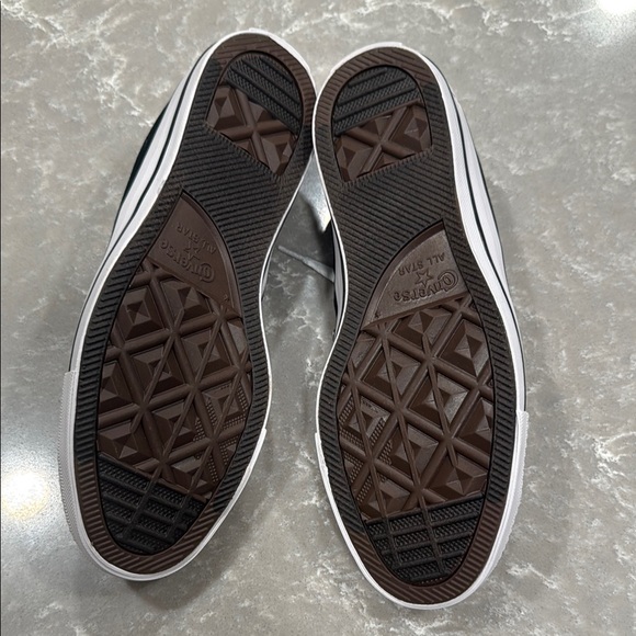 Converse All Star Chuck Taylor Black and White Women's Sneakers New - Picture 6 of 9